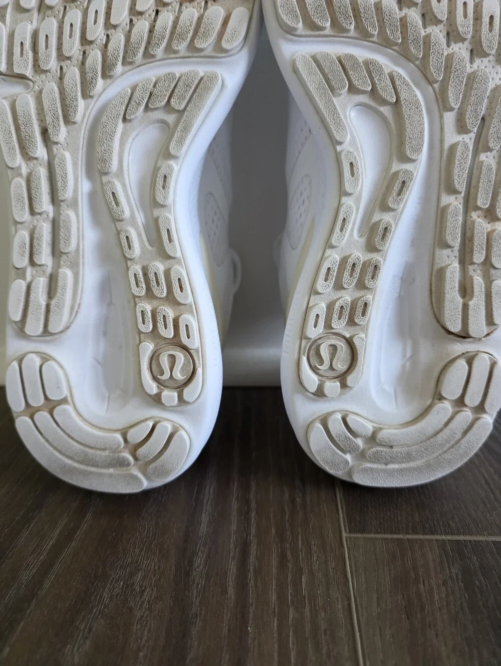 lululemon Beyondfeel Women’s 8 White Athletic Sneakers with Cream Accents